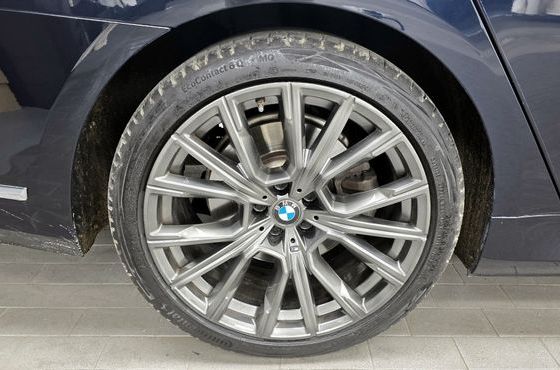 BMW 7-Series 730Ld xDrive M Sport — пробег 167 423 км — фото 5 из 5
