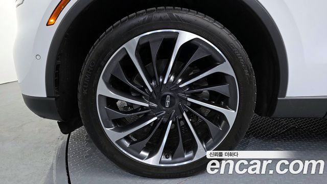Lincoln Aviator 3.0 Reserve  AWD — пробег 77 776 км — фото 5 из 5