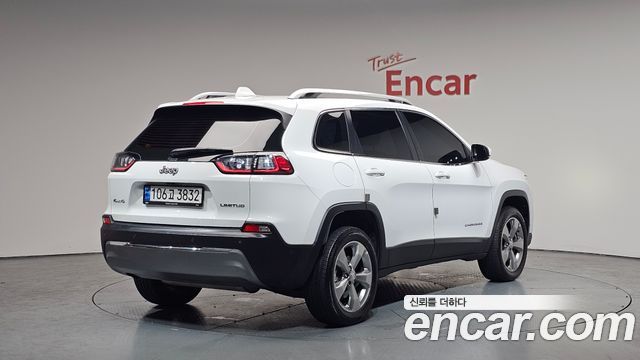 Jeep Cherokee 2.4 Limited AWD — пробег 61 834 км — фото 2 из 5