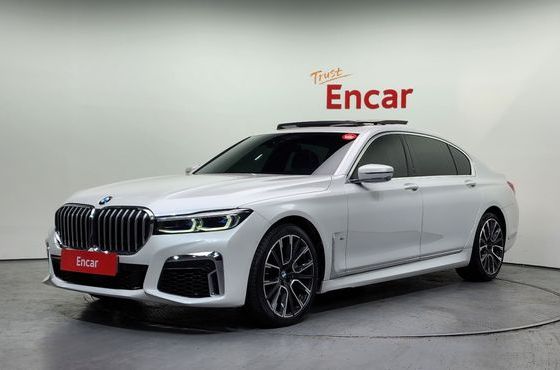 BMW 7-Series 740Li xDrive M Sport Package — пробег 71 309 км — фото 1 из 5