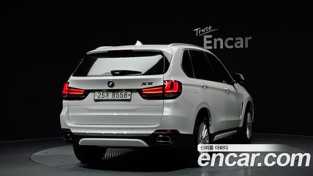 BMW X5 xDrive 30d — пробег 171 834 км — фото 2 из 5
