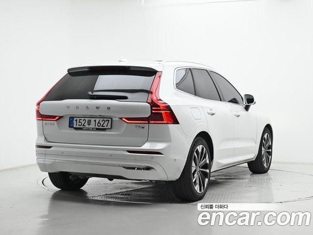 Volvo XC60 T8 Ultra Bright — пробег 4 578 км — фото 2 из 5