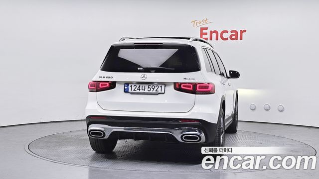 Mercedes-Benz GLB-Class из Кореи Encar