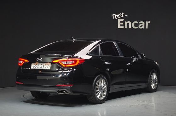 Hyundai Sonata 2.0 Smart — пробег 193 270 км — фото 2 из 5