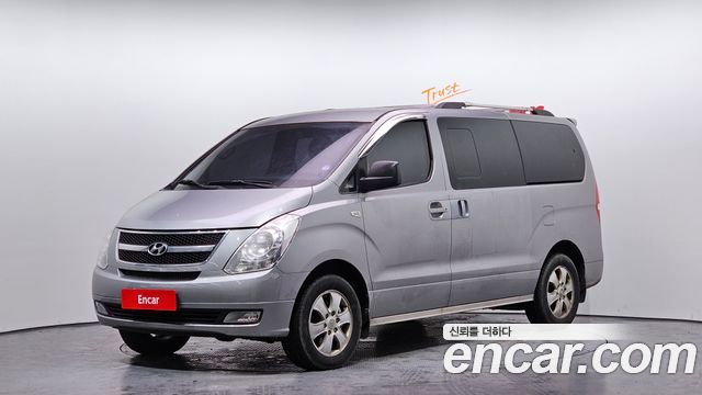 Hyundai Starex 4WD 12-Seater Wagon CVX Luxury — пробег 245 949 км — фото 1 из 5