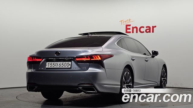 Lexus LS 3.5 Luxury AWD — пробег 52 449 км — фото 2 из 5