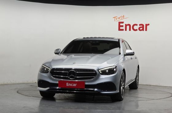 Mercedes-Benz E-Class E350 4MATIC Avantgarde — пробег 72 565 км — фото 3 из 5