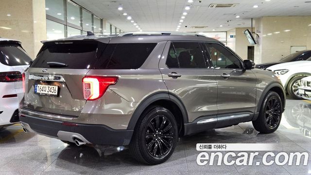 Ford Explorer 2.3 LimIted 4WD — пробег 57 138 км — фото 4 из 5