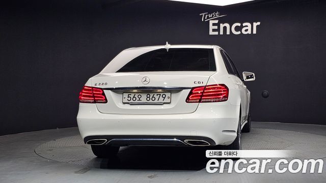 Mercedes-Benz E-Class E220 CDI Avantgarde — пробег 133 242 км — фото 4 из 5