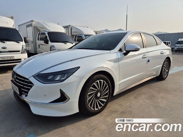 Hyundai Sonata Premium Plus — пробег 32 032 км — фото 1 из 5