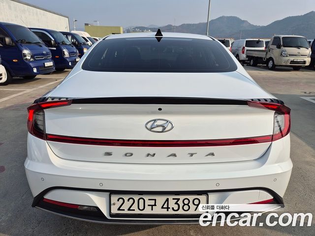 Hyundai Sonata Premium Plus — пробег 32 032 км — фото 3 из 5