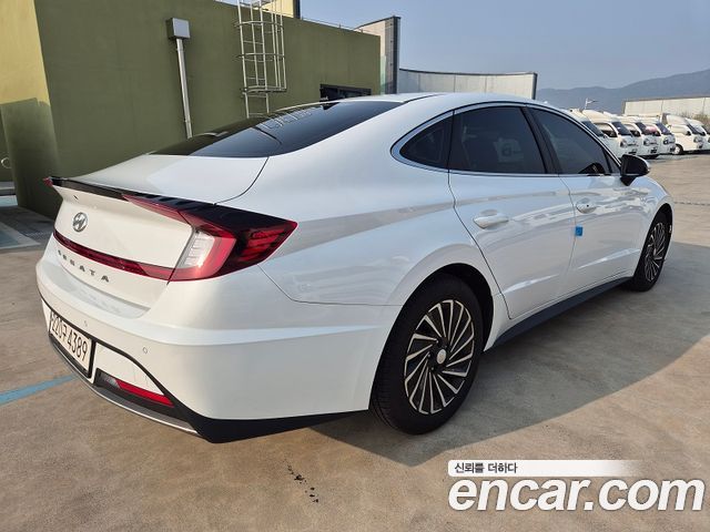 Hyundai Sonata Premium Plus — пробег 32 032 км — фото 4 из 5