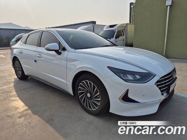 Hyundai Sonata Premium Plus — пробег 32 032 км — фото 5 из 5