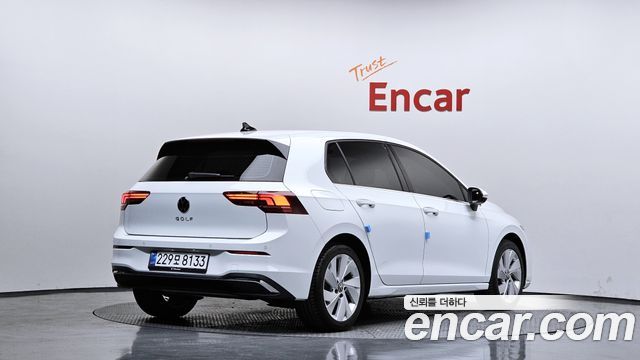 Volkswagen Golf 2.0 TDI Premium — пробег 5 317 км — фото 2 из 5