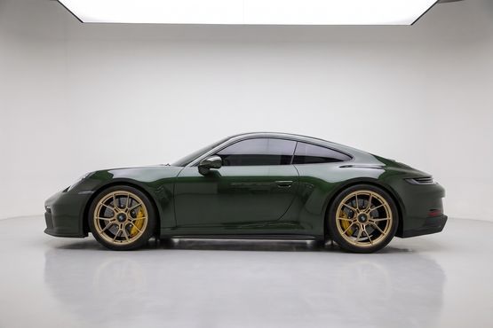 Porsche 911 GT3 Touring — пробег 300 км — фото 1 из 5