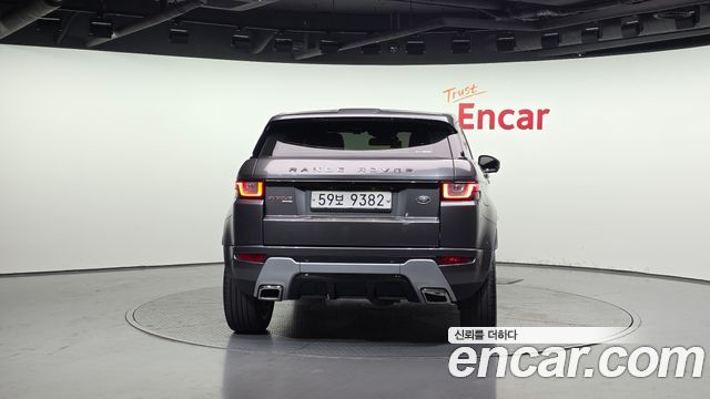 Land Rover Range Rover Evoque 2.0 TD4 HSE Dynamic — пробег 141 911 км — фото 4 из 5