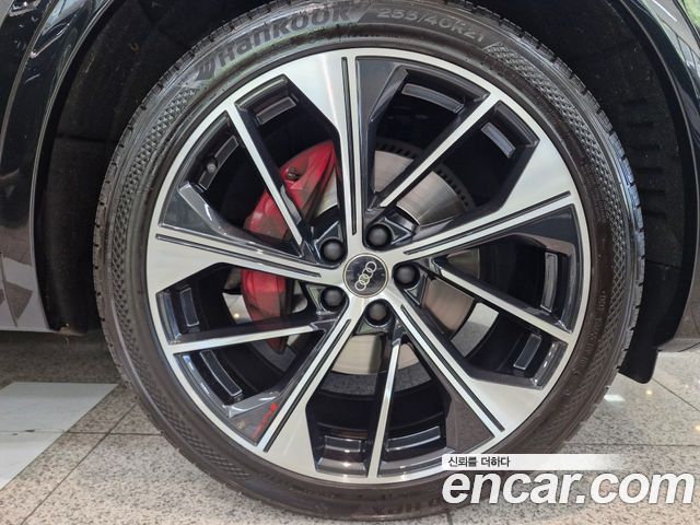 Audi SQ5 из Кореи Encar