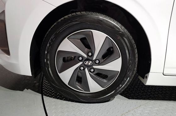 Hyundai Ioniq I Plus — пробег 90 955 км — фото 5 из 5