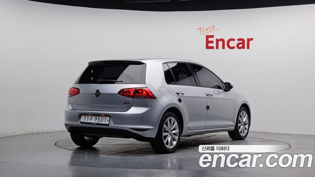 Volkswagen Golf 1.4 TSI — пробег 109 968 км — фото 2 из 5