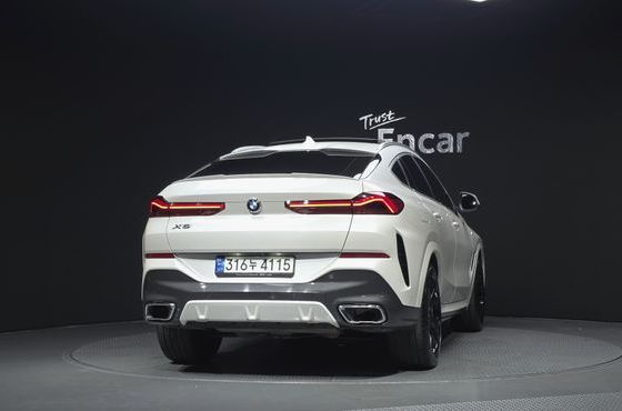 BMW X6 xDrive30d M Sport — пробег 70 870 км — фото 4 из 5