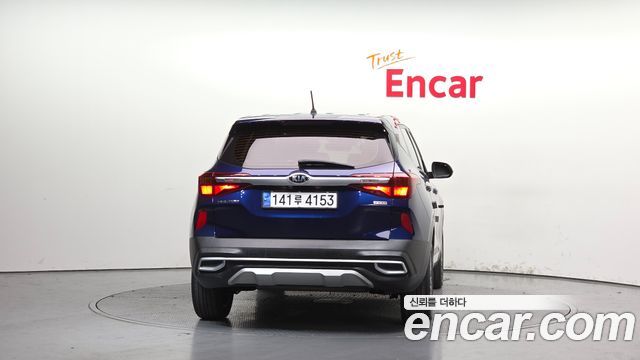 Kia Seltos из Кореи Encar