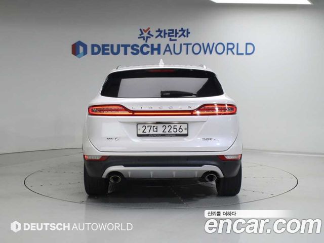 Lincoln MKC 2.0 AWD — пробег 87 359 км — фото 4 из 5