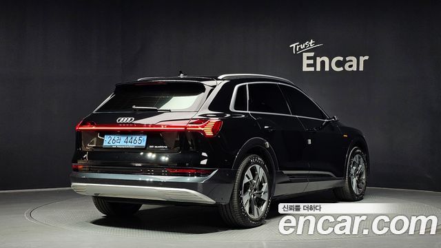Audi e-tron из Кореи Encar