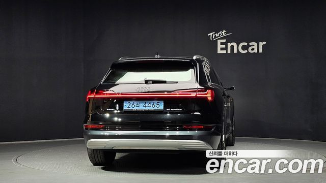 Audi e-tron из Кореи Encar