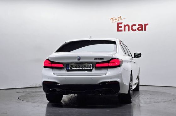BMW 5-Series 530i M Sport Package Plus — пробег 107 918 км — фото 4 из 5