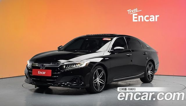 Honda Accord 2.0 Hybrid Touring — пробег 87 829 км — фото 1 из 5