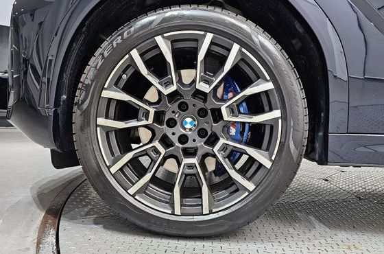 BMW X6 xDrive40i M Sport — пробег 5 845 км — фото 5 из 5