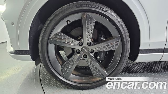 Genesis GV70 из Кореи Encar