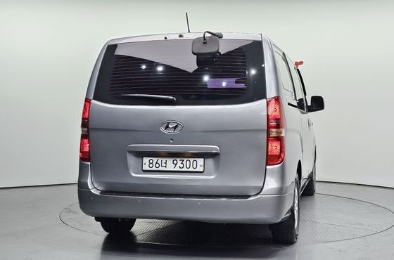 Hyundai Starex 5-Seater VAN Smart — пробег 121 834 км — фото 4 из 5