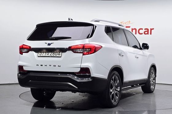 Ssangyong Rexton Diesel 2.2 4WD Heritage Special — пробег 70 457 км — фото 2 из 5
