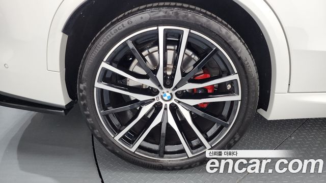 BMW X5 M50i — пробег 40 702 км — фото 5 из 5