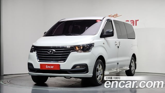 Hyundai Starex 4WD Wagon 12-Seater Modern — пробег 68 796 км — фото 1 из 5