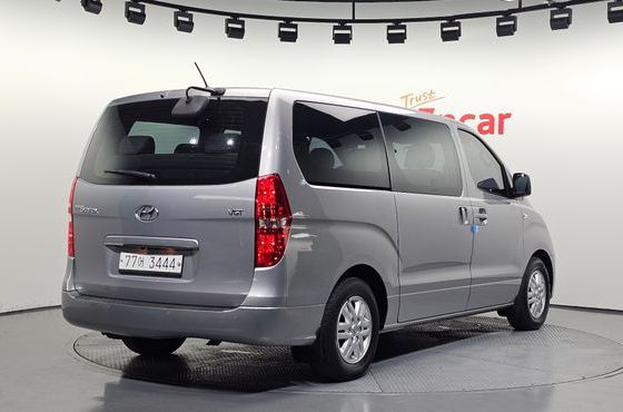 Hyundai Starex 12-Seater Wagon Smart — пробег 119 054 км — фото 2 из 5