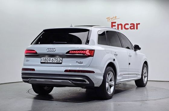 Audi Q7 45 TDI Quattro — пробег 69 947 км — фото 2 из 5
