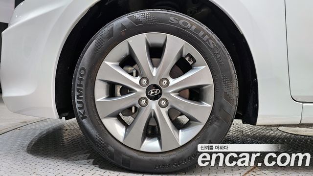 Hyundai Accent из Кореи Encar