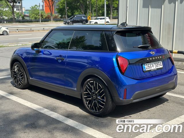 Mini Cooper Favoured — пробег 37 000 км — фото 3 из 5