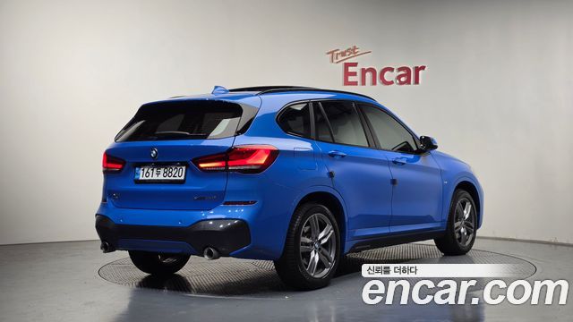 BMW X1 xDrive 20i M Sport — пробег 65 606 км — фото 2 из 5