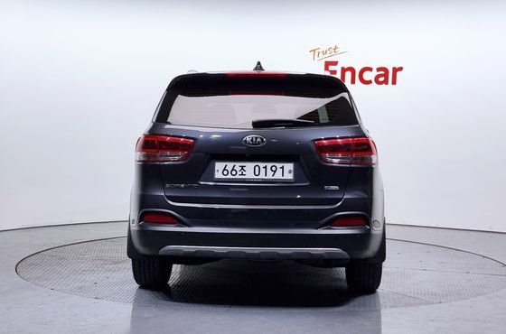 Kia Sorento Diesel 2.0 2WD Prestige — пробег 131 855 км — фото 4 из 5