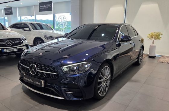 Mercedes-Benz E-Class E350 4MATIC AMG Line — пробег 70 700 км — фото 1 из 5