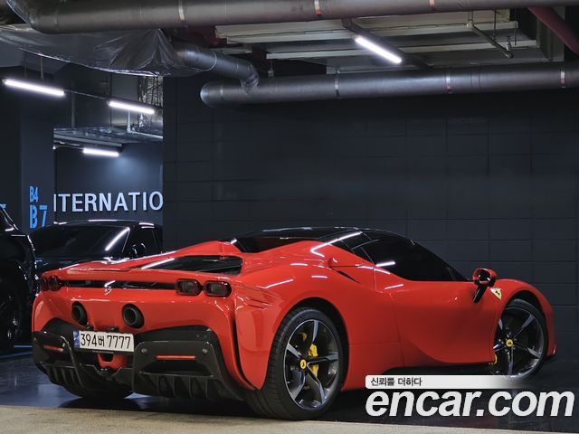 Ferrari SF90 из Кореи Encar