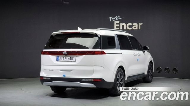 Kia Carnival из Кореи Encar