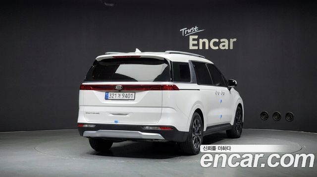 Kia Carnival из Кореи Encar