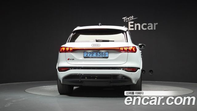 Audi SQ6 e-tron Quattro — пробег 23 006 км — фото 4 из 5