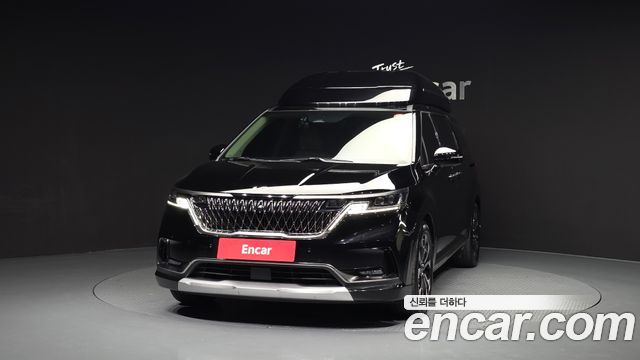Kia Carnival 9-Seater Hi-Limousine Signature — пробег 93 546 км — фото 3 из 5