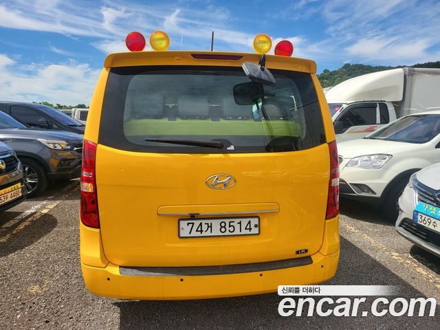 Hyundai Starex School Bus LPi — пробег 87 982 км — фото 4 из 5
