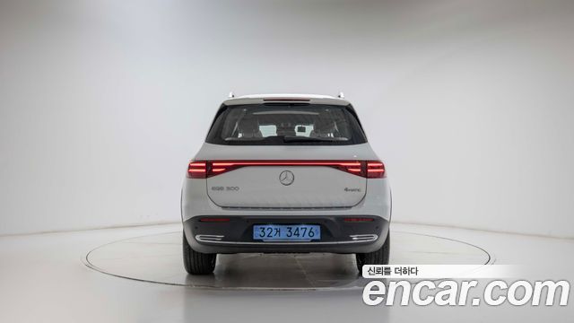 Mercedes-Benz EQB из Кореи Encar